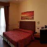 Ester Hotel 3*