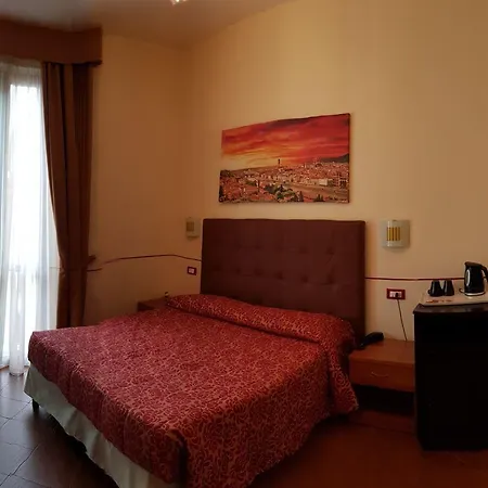 Ester Hotel 3*