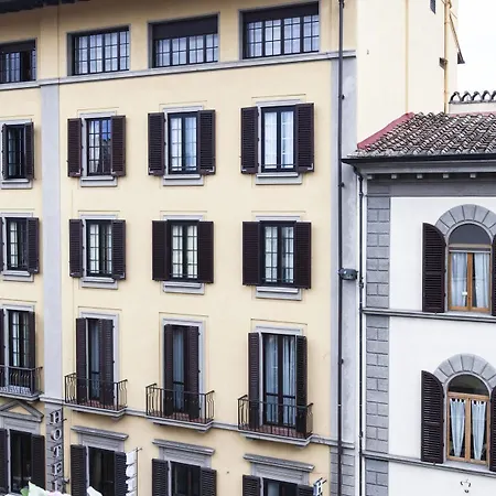 Ester Hotel 3*