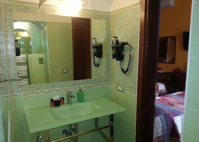 ホテル エステル 3*