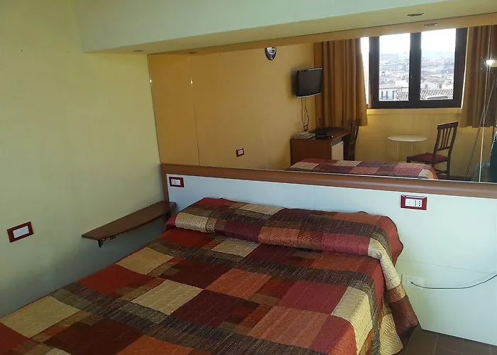 Ester Ξενοδοχείο 3*