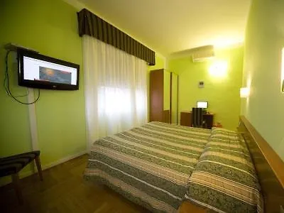 Ester Ξενοδοχείο 3*