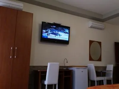 Ξενοδοχείο Ester