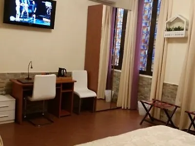 Ξενοδοχείο Ester